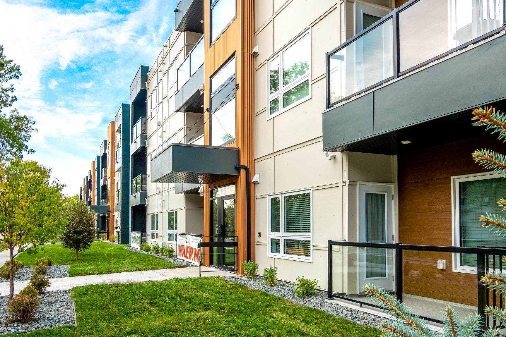 1631628921683 Leola2